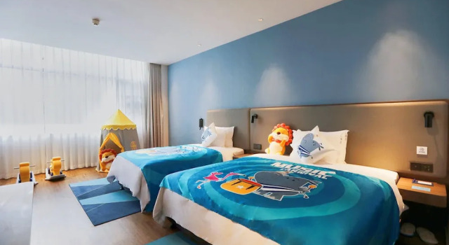 Номер Standard Holiday Inn Express Shantou City Center by IHG