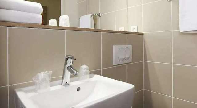Номер Comfort B&B HOTEL Lyon Aéroport Saint-Quentin-Fallavier