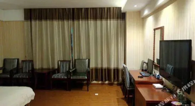 Huixing Business Hotel, Boek Hotel Hotels in Guangdong met parkeren, Parkeren