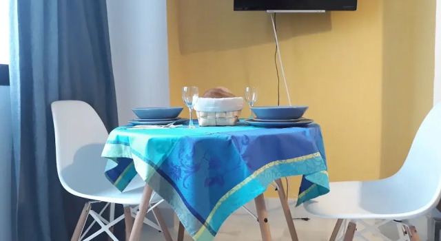 Bonito Apartamento en Alameda Hab.101
