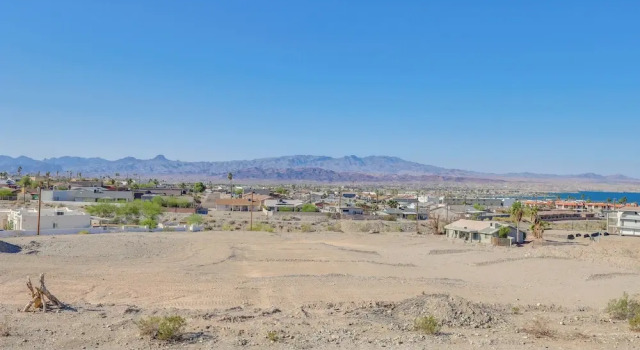 Апартаменты Pool Access & Mtn Views: Lake Havasu City Condo!