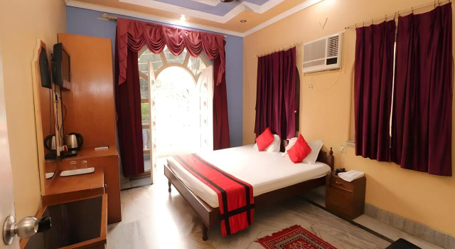 New Hotel White Palace