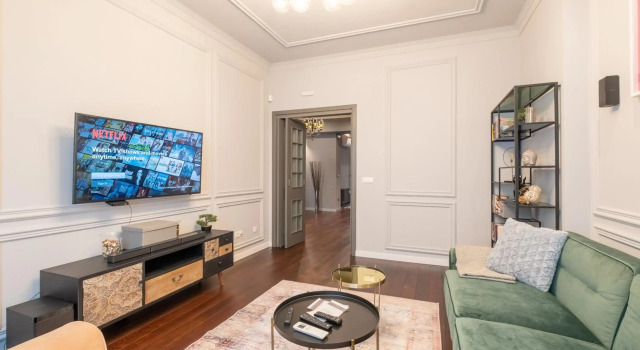 Premium Apartments - Top-Notch Place 2BR/2BTH, Забронировать Апартаменты/квартира Апартаменты Софии, рядом с Королевский дворец, Апартаменты/квартира