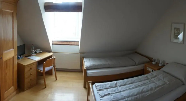 Номер Economy Klosterhotel Kreuz