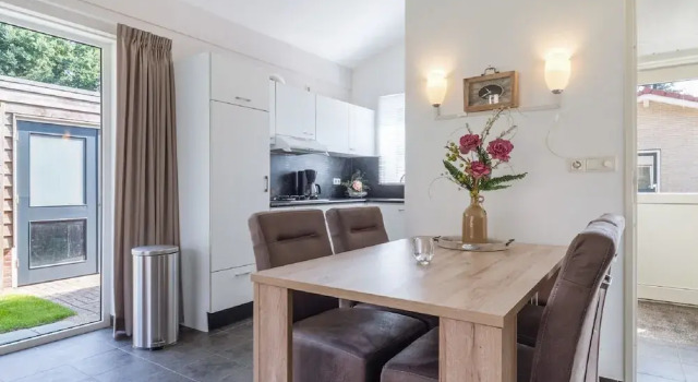Modern Holiday Home With Nice Garden for 4 People, in Putten, the Veluwe, Prenota Hotel Hotel e alloggi a Putten, Hotel