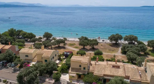 Апартаменты Barbati Bay Elegant Beach Apartments by Hotelius