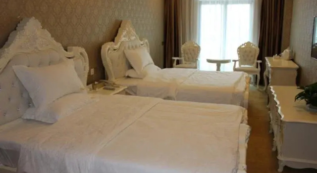 Starway Hotel Lianyungang Tongguan North Street, Book Hotel Hoteller i Lianyungang med parkering, Parkering