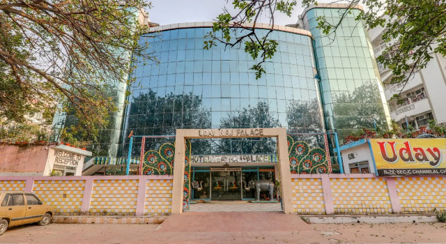 OYO 78777 Hotel Uday Raj Palace, Забронировать Отель Лакхнау штат Уттар-Прадеш