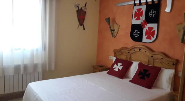 Hostal Casa Barcelo, Забронировать Отель Отели Terra Alta с парковкой, Парковка
