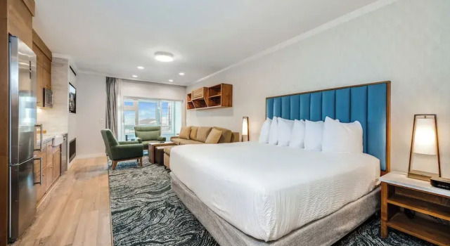 Четырёхместный люкс Hallmark Resort in Cannon Beach