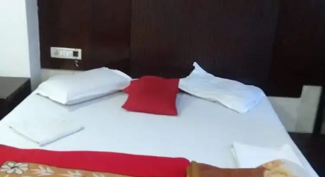 Двухместный номер Deluxe Karol Bagh Hotel Le Sancy Delhi