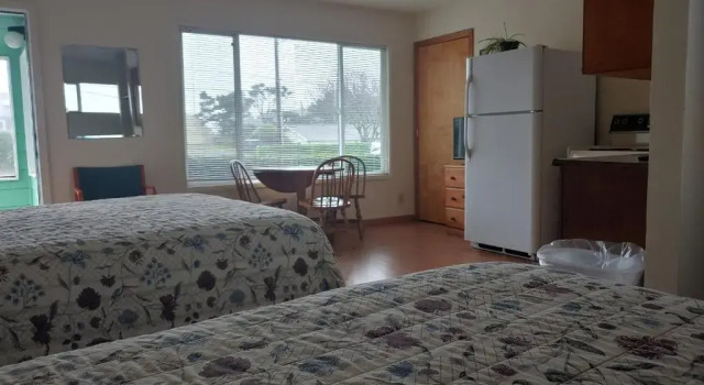 Четырёхместный номер Standard с видом на горы The Dublin House Motel