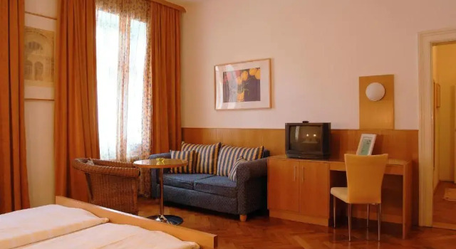 Двухместный номер Standard Madar Café Central Melk