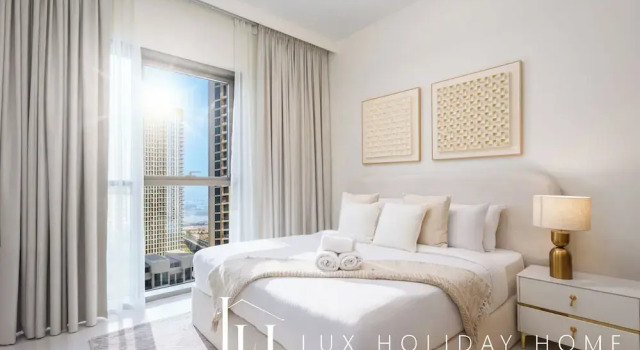 Апартаменты LUX  The Creekside Skyline View Suite