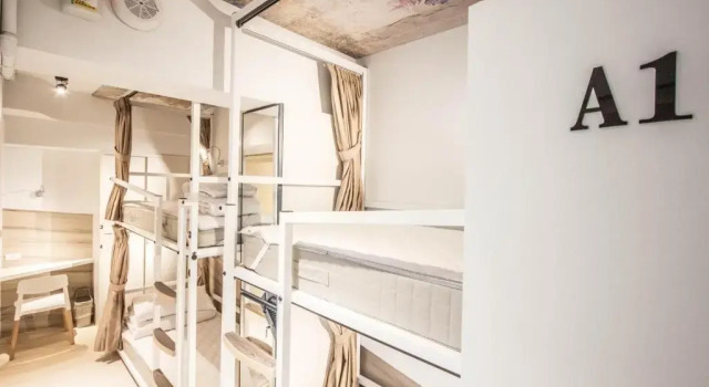 Номер Economy Light Inn