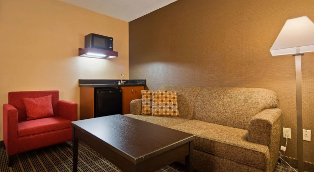 Люкс Best Western Plus Burlington Inn & Suites