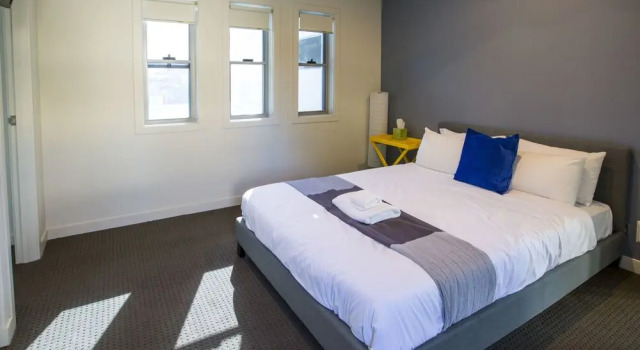 Gold Coast Luxury Waterfront House, Rezervați Hotel Benowa Queensland