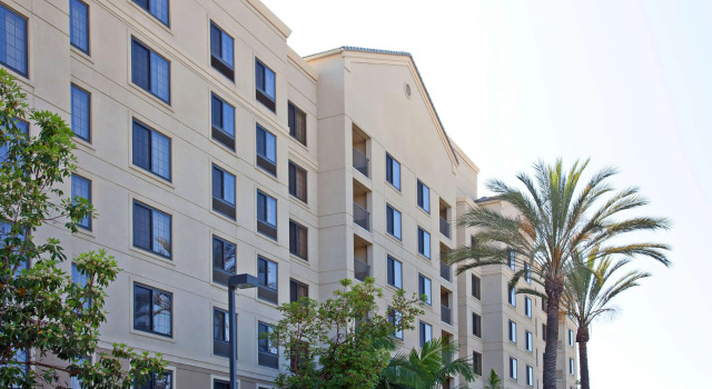 Sonesta ES Suites Anaheim Resort Area, Забронировать Курортный отель СПА-отели Анахайм, рядом с Business Expo Center, SPA-услуги
