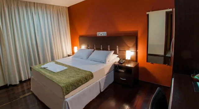 Santa Catarina Plaza Hotel, Забронировать Отель Каноиньяс Санта-Катарина