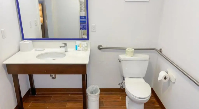 Номер Standard Hampton Inn & Suites Albany-Airport