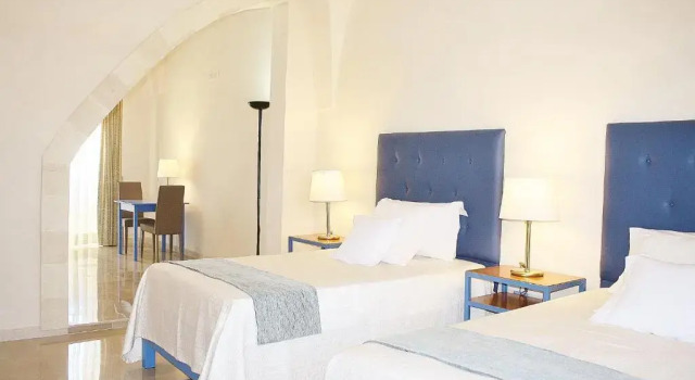Люкс с балконом Antica Masseria Torre Mozza