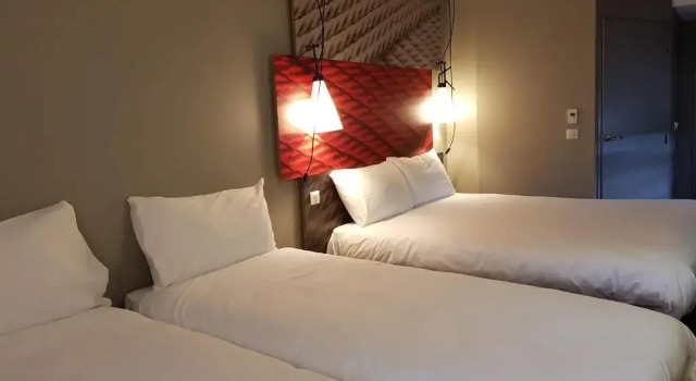 Четырёхместный номер Standard ibis Cahors
