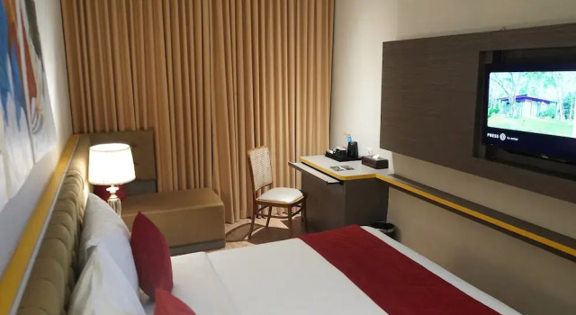 Двухместный номер Deluxe Ramada by Wyndham Yogyakarta