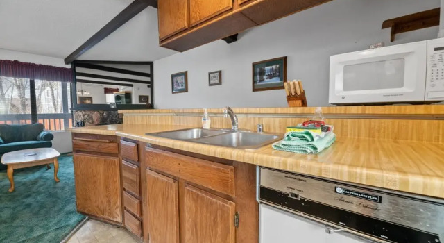 Boulder Bay Chalet Condo-mountain Charm Condo With Lake View And Wifi. 2 Bedroom Condo, Réserver Chalet Big Bear Lake 