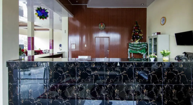 Aries Hotel by OYO Rooms, Rezerwuj Hotel Siborongborong Sumatra