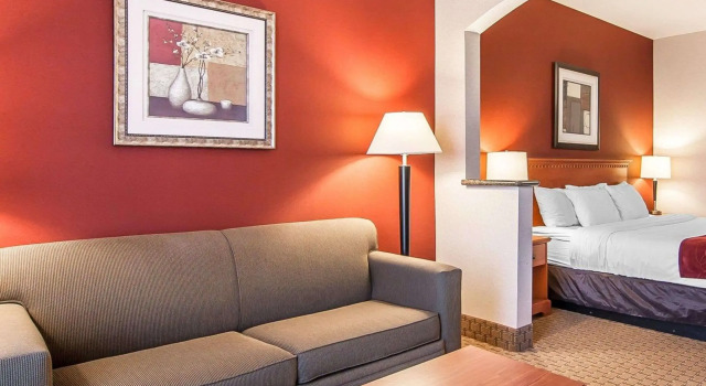 Двухместный люкс Comfort Suites Redmond Airport