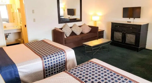 Люкс Standard Magnuson Hotel Sierra Vista