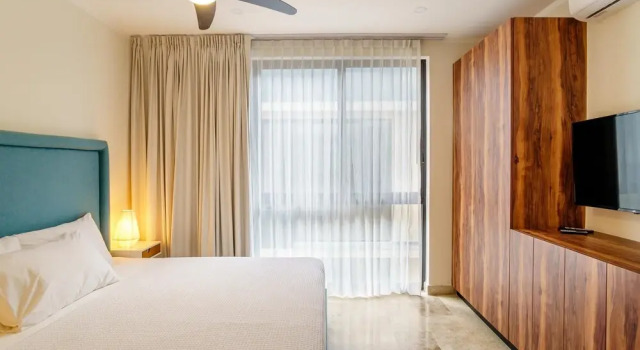 Magnificent 2 Units in one 5BR Private Plunge Pool in Terrace, Prenota Hotel Zama 
