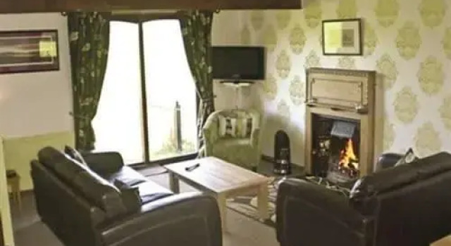 Ardoch Cottage Bed & Breakfast, Забронировать Дом для отпуска Отели Glasgow & The Clyde Valley с парковкой, Парковка
