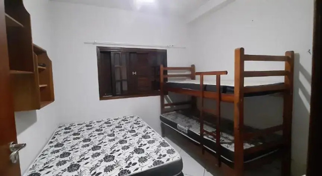 Casa incrível para locação em Bertioga com piscina a 80 metros da praia!, Забронировать Отель Отели Бертиога с бассейном, рядом с Аквапарк SESC-Bertioga, Бассейн