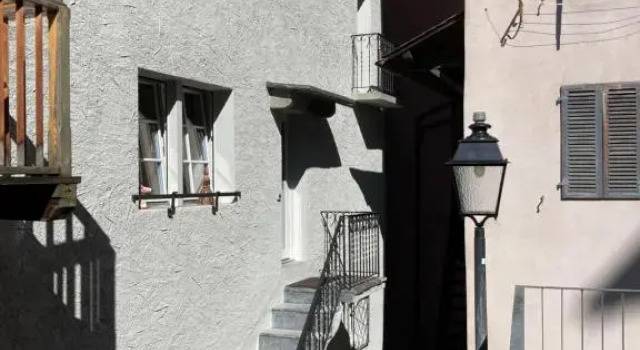 Studio de luxe, au coeur de la vieille ville, Prenota Hotel Hotel a Canton Vallese con parcheggio, Parcheggio