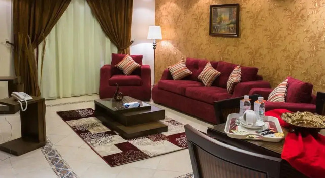 Safari Hotel Suites