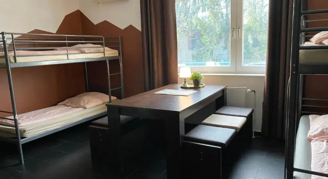Premium Hostel, Varaa Hostelli Reinickendorf Berliini