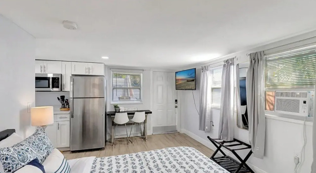 Cozy Cottage 5 Min to Beach Perfect for Couples, Rezerwuj Dom wakacyjny Delray Beach Palm Beach County