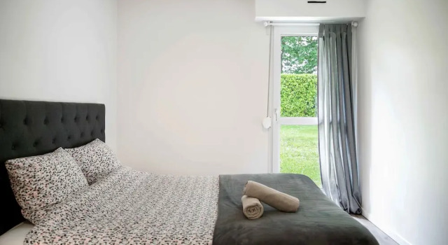 Chic Appartement avec Terrasse, Parking Privatif, Rezerwuj Apartament  