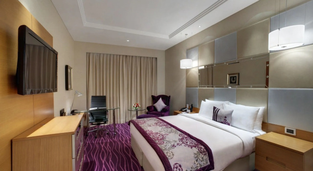 Le Meridien Surat