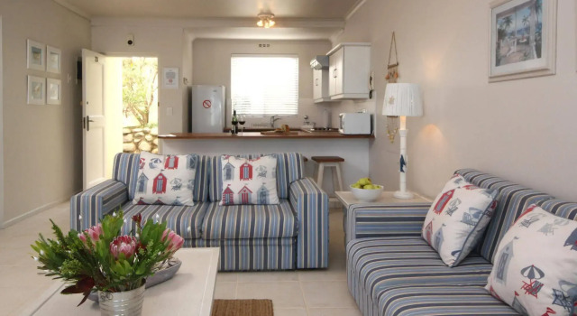 The Potting Shed Self Catering, Забронировать Отель Херманус Walker Bay Nature Reserve, рядом с New Harbour