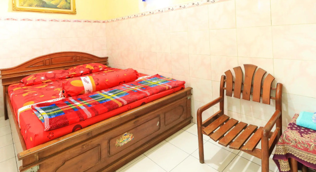 Номер Superior Dharmawati Homestay Syariah at Terminal Purabaya