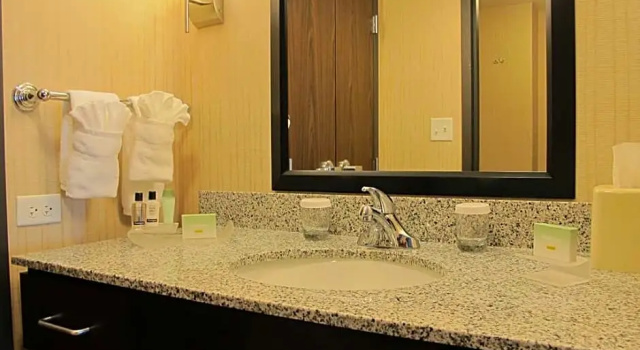 Шестиместный люкс Homewood Suites by Hilton Coralville - Iowa River Landing
