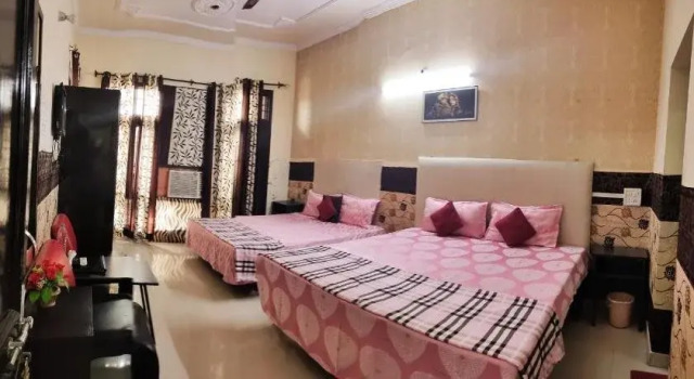 New Chandigarh Holiday Home, Rezervovat Hotel Levné hotely v Chandigarh Region