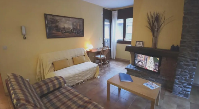 Apartment With 2 Bedrooms In Mas De Ribafeta With Wifi