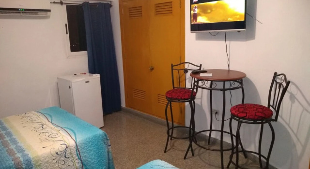 Casa Rous The Best Views, Забронировать Отель Vedado Гавана