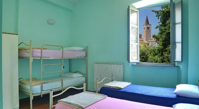 Кровать в общем номере (женский номер) Ostello Palazzo Pierantoni
