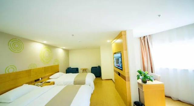 GreenTree Inn Zhangjiagang Yangshe Old Street Stadium