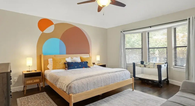 Poolside Paradise Room Fire Pit Hot Tub