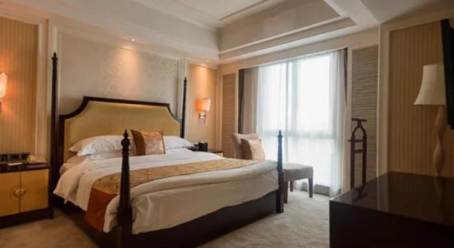 Люкс Deluxe Tianlong International Hotel Nanchong